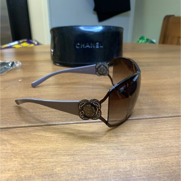 Chanel Bronze Tone/Brown Gradient 4164-B Camelia Shield Sunglasses w/ Case - Picture 7 of 17